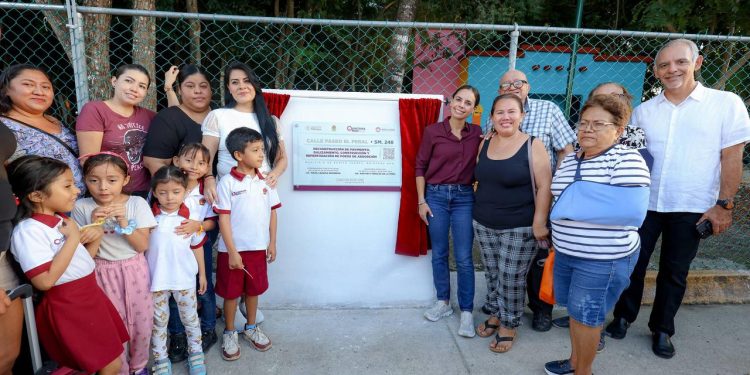 Ana Paty Peralta inauguró la reconstrucción de la calle Paseo El Peral en la Sm 248