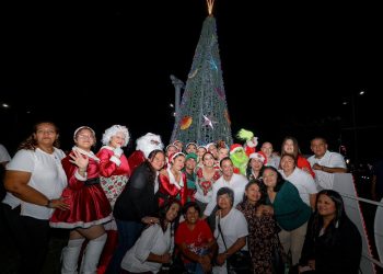Ana Paty Peralta inaugura las glorietas de Cancún