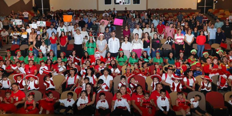 Realizan Festival Navideño de los Centros Asistenciales de Desarrollo Infantil (CADI) y de los Centros de Atención Infantil (CAI)