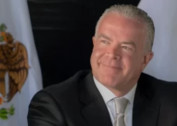 Raúl Rocha Cantú, dueño de Miss Universo, con paradero desconocido y orden de aprehensión vigente