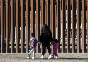 Mujeres migrantes en México y Estados Unidos, motor oculto