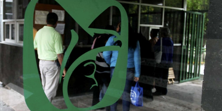 Ley reembolso IMSS ISSSTE: disputa por medicamentos