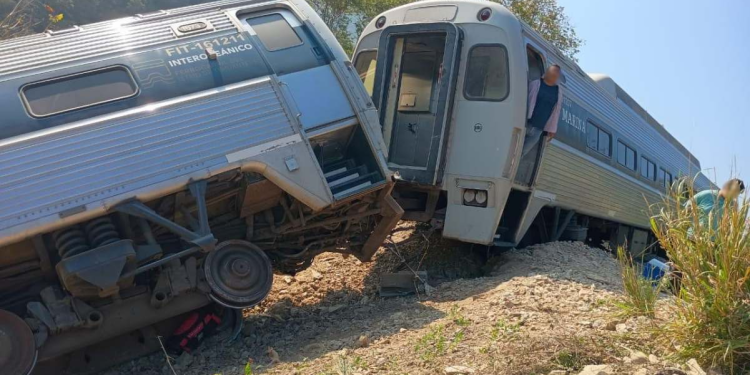 Descarrilamiento Tren Interoceánico: Tragedia en Oaxaca