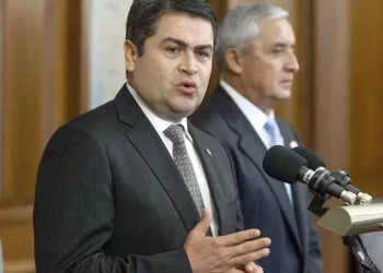 Liberan en EU a Juan Orlando Hernández, ex presidente de Hounduras sentenciado por narcotráfico