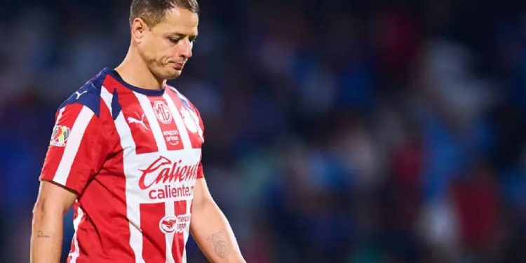 Chicharito se despide de Chivas rumbo al Clausura 2026.