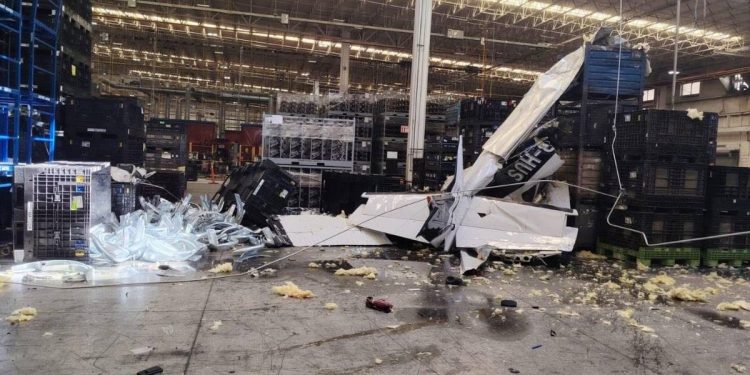 Avioneta se desploma en Coahuila y deja dos personas lesionadas