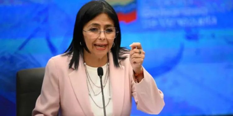Delcy Rodríguez rinde protesta como presidenta encargada de Venezuela