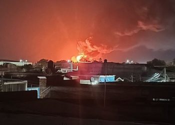Explota presunto depósito clandestino de huachicol en Villagrán, Guanajuato