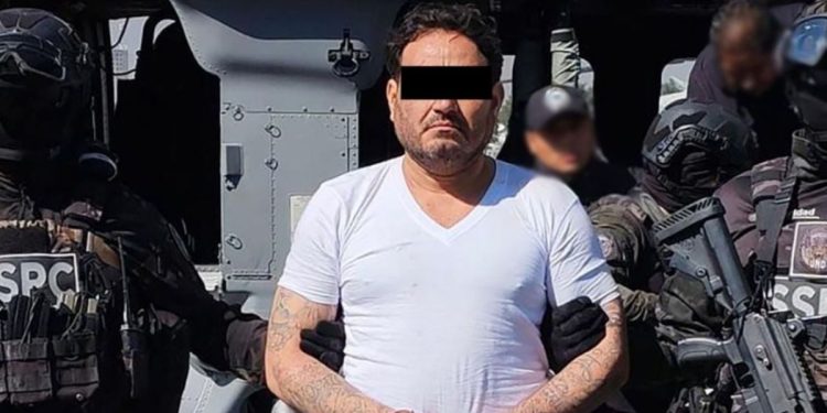 Ingresan al Altiplano a "El Bótox", líder de Los Blancos de Troya