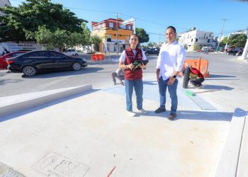 Ana Paty Peralta realizó un recorrido de supervisión de la obra de Modernización de la Red de Semáforos 2025