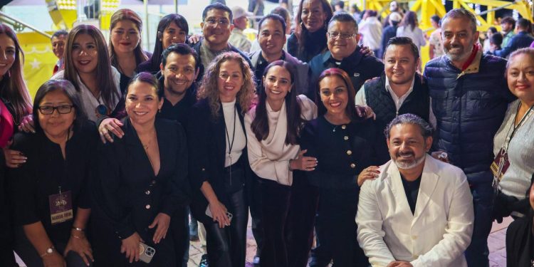 na Paty Peralta, celebró la llegada del Año Nuevo en el Malecón Tajamar