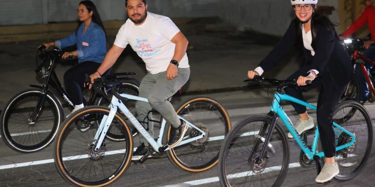 Realizan la primera edición del año de “Rodando Cancún”