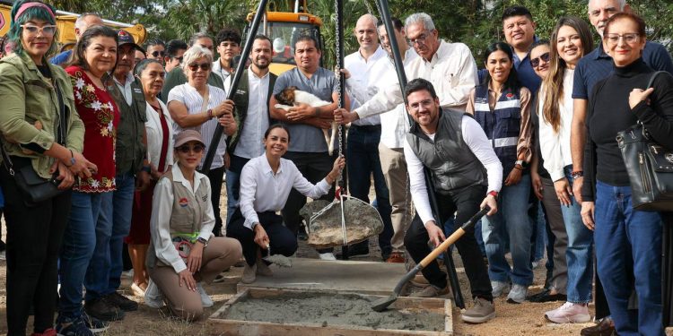 Colocan la primera piedra de la primera etapa del Hospital de Bienestar Animal en Cancún
