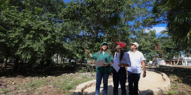 Ana Paty Peralta, llevó a cabo un recorrido de obra por el Jardín Botánico de Cancún