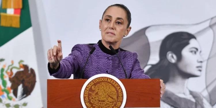 “Hay medicamentos”: Sheinbaum minimiza desabasto para pacientes con cáncer