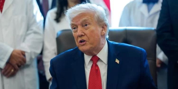 Trump plantea enviar tropas de la OTAN a la frontera con México