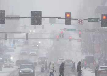 Tormenta Invernal EE.UU.: Hielo y Nieve Extrema