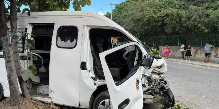 Accidente Avenida Tules Cancún Deja 7 Lesionados