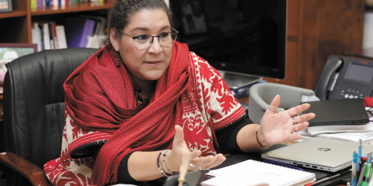 Lenia Batres defiende revisión de sentencias fraudulentas