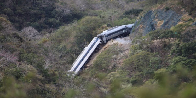 Descarrilamiento Tren Interoceánico Oaxaca: 14 Muertos