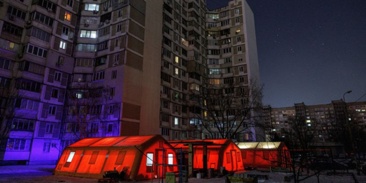 Ataques rusos a Ucrania 13-14 enero 2026 dejan sin luz a Kiev