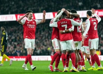 Manchester United vence a Arsenal y corta su invicto en el Emirates