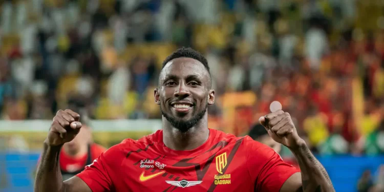 Julián Quiñones lidera el goleo en la Saudi Pro Leagu