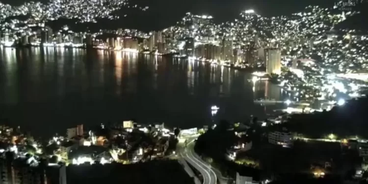 VIDEO: Captan en cámaras el sismo de magnitud 5.3 en Acapulco