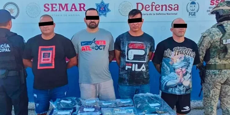 Detienen a tres cubanos y un mexicano por narcomenudeo en Benito Juárez