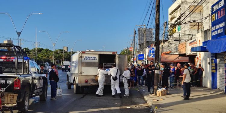 Ataque armado en El Crucero de Cancún deja un hombre muerto