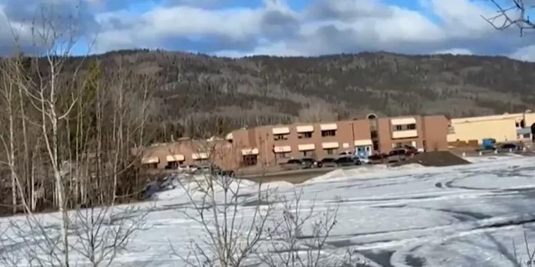 Tiroteo escolar en Canadá en la secundaria de Tumbler Ridge deja nueve muertos en Columbia Británica