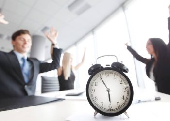 Avanza la jornada laboral de 40 horas Senado aprueba reduccion gradual hasta 2030