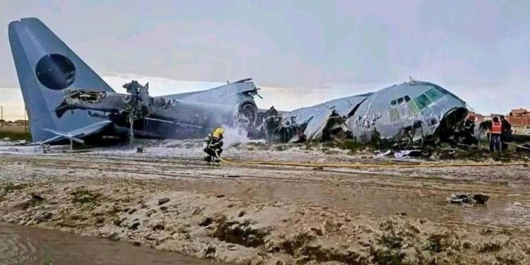 Avion militar se desploma en Bolivia al menos 15 muertos y varios heridos