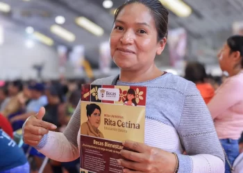 Tarjeta del Banco del Bienestar para la Beca Rita Cetina