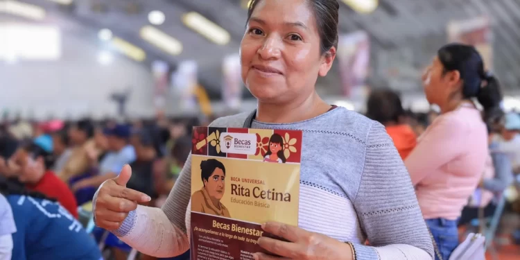Tarjeta del Banco del Bienestar para la Beca Rita Cetina