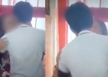 Maestra besa a un alumno de una Telesecundaria en Tabasco