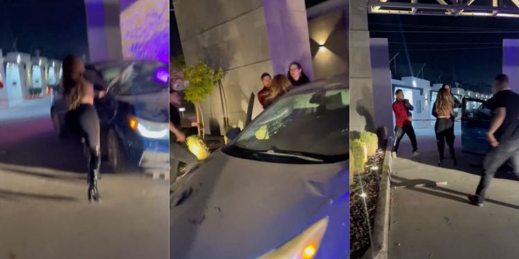 Mujer descubre a su pareja saliendo del motel con una mujer y los ataca a batazos