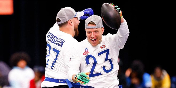 Jugadores de la NFC celebran triunfo en el Pro Bowl de la NFL
