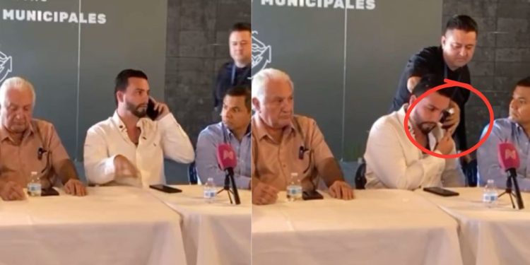 Periodista intenta robar celular del alcalde de Puerto Vallarta durante conferencia de prensa