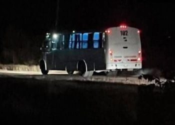 Autobus abandonado en San Luis Potosi enciende alertas investigan que paso con pasajeros