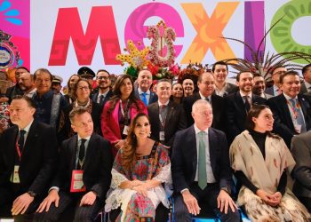 Ana Paty Peralta, fue partícipe en el corte de listón inaugural del pabellón de México en la FITUR 2026