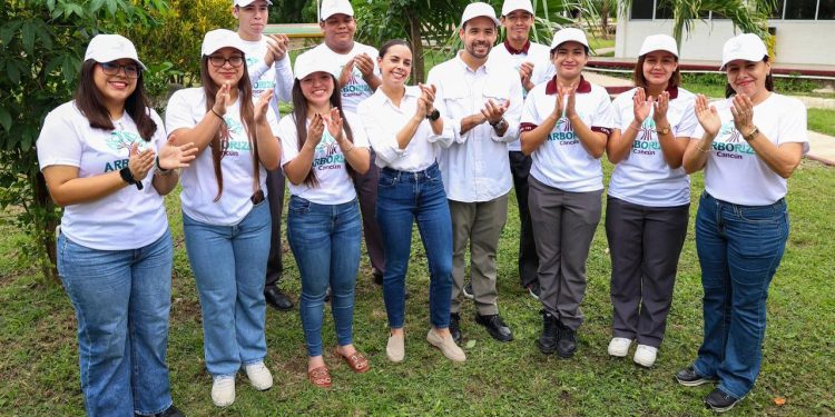 Ana Paty Peralta invita a cancunenses a participar en el programa “Arboriza Cancún en tu Escuela”
