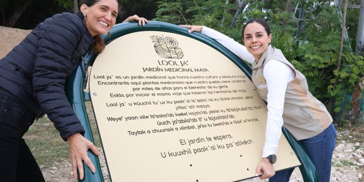 Ana Paty Peralta, recorrió el Parque de la Equidad, en la sección ubicada sobre la Av. Cancún