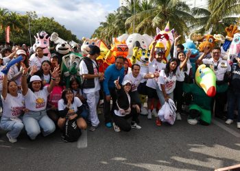 Celebran el 1er aniversario del Paseo Cancunense en Malecón Tajamar en Cancún