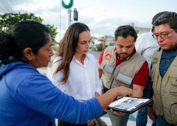 Ana Paty Peralta, supervisa avances en la construcción de los Cruces Seguros en Cancún