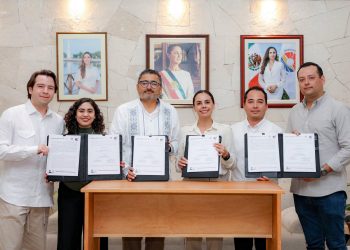 Ana Paty Peralta firma convenio con el Instituto Nacional del Suelo Sustentable (INSUS)