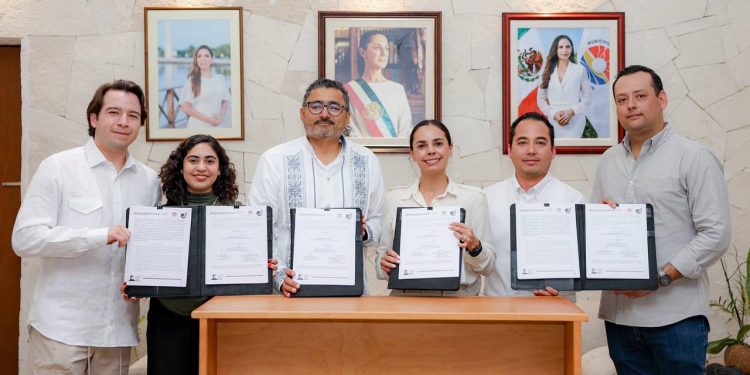 Ana Paty Peralta firma convenio con el Instituto Nacional del Suelo Sustentable (INSUS)