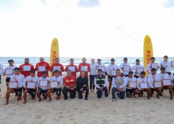 Ana Paty Peralta conmemora el Día del Guardavida en Playa Marlín