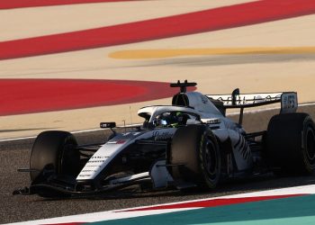 Checo Pérez en la pretemporada 2026 con Cadillac F1 en Bahréin