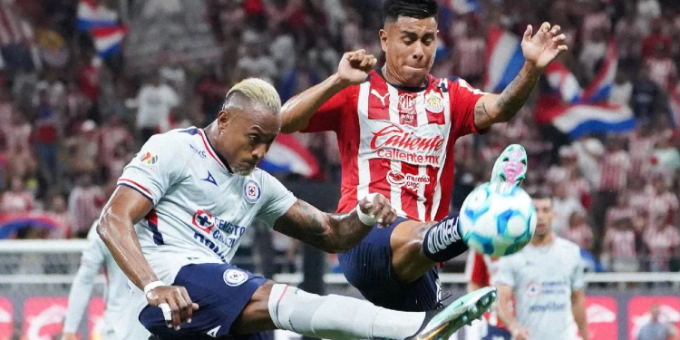 Cruz Azul vs Chivas: Triunfo 2-1 en Jornada 7